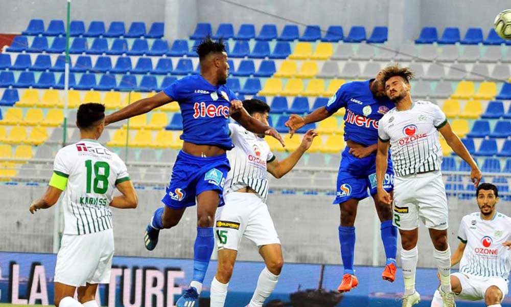 كورونا ترغم تأجيل مباراة الرجاء والدفاع الجديدي