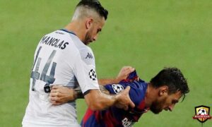 ميسي يرفض مصافحة مانولاس