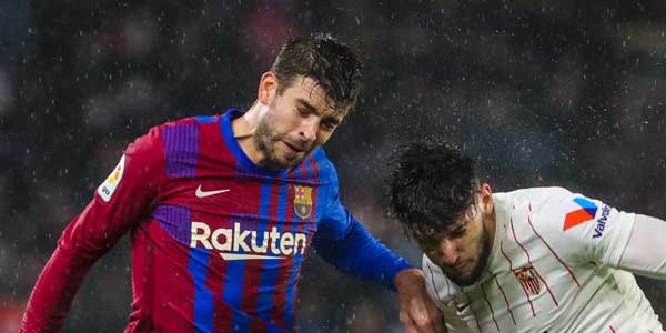 برشلونة يعرقل إشبيلية في صراعه للحاق بريال مدريد