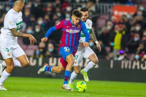 برشلونة يفلت من فخ إلتشي بهدف قاتل لـ نيكو جونزاليس