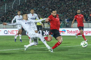 الأهلي يطيح الرجاء و يضرب موعدا مع وفاق سطيف في نصف النهائي
