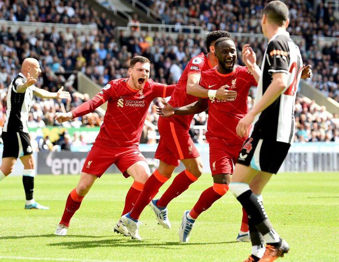 ليفربول يوقف نيوكاسل و يعتلي الصدارة مؤقتا