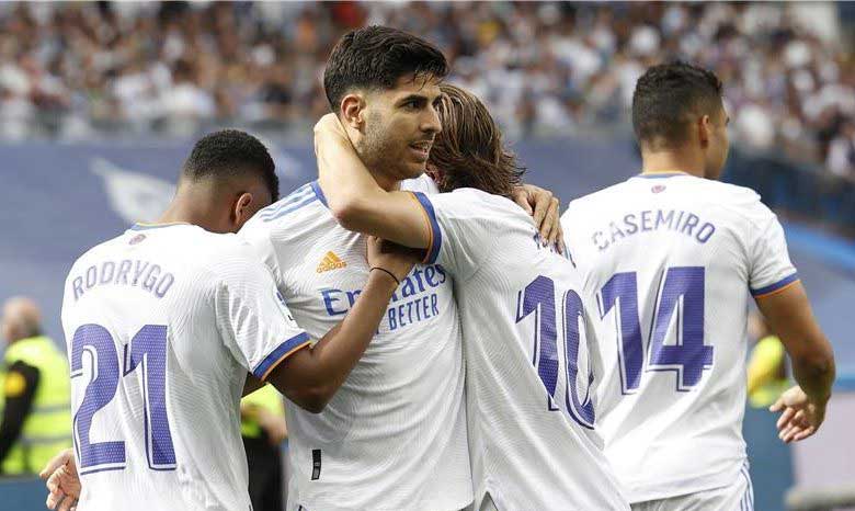برشلونة يطمح لخطف جناح ريال مدريد