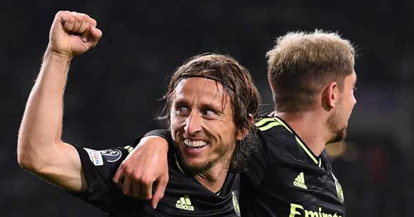 ريال مدريد يستهل مشواره في دوري الأبطال بثلاثية في شباك سيلتيك