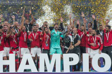 الأهلي يتوج بالسوبر المصري من الزمالك بثنائية