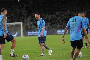 ميسي يرشح 3 منتخبات للفوز بالمونديال غير الأرجنتين